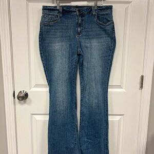 Kut from the Kloth Nicole Bootcut Jeans